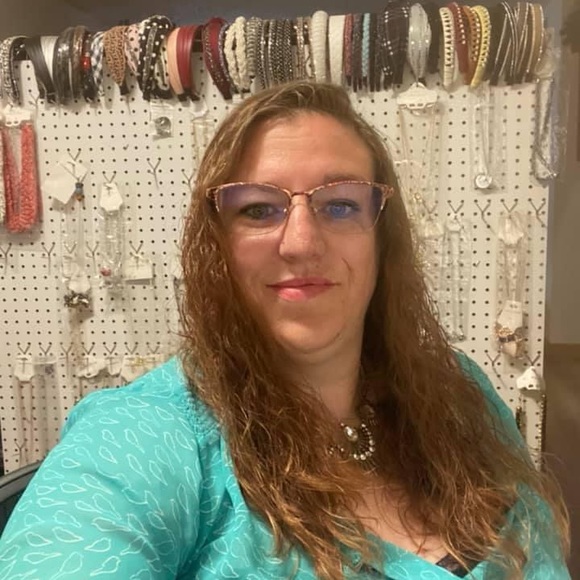 @wellnitzt Live show notification. - Picture 1 of 11